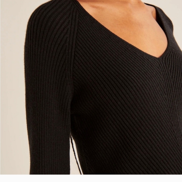 Abercrombie & Fitch Sweater - Picture 3 of 8